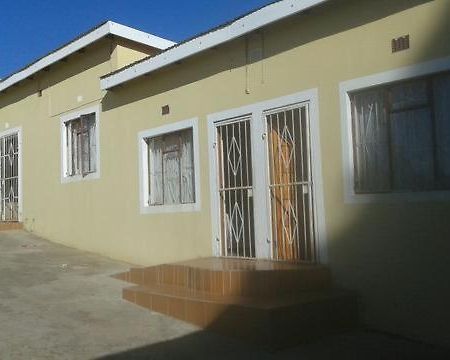 Amafana Guest House Mount Frere 외부 사진